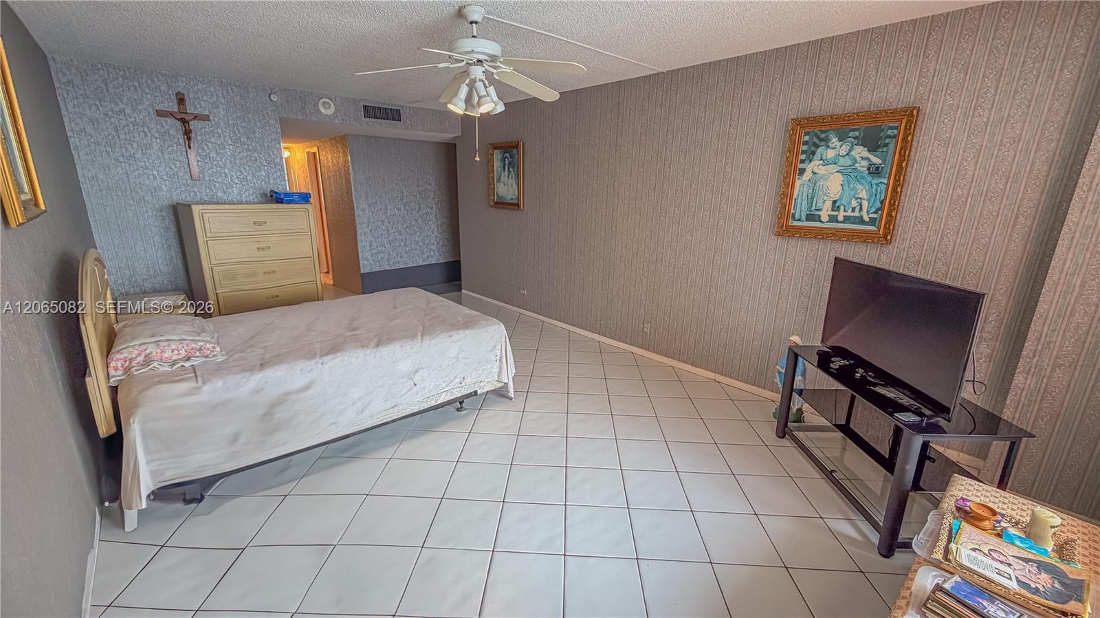 230 174th St # 2412, Sunny Isles Beach FL 33160 photo 5