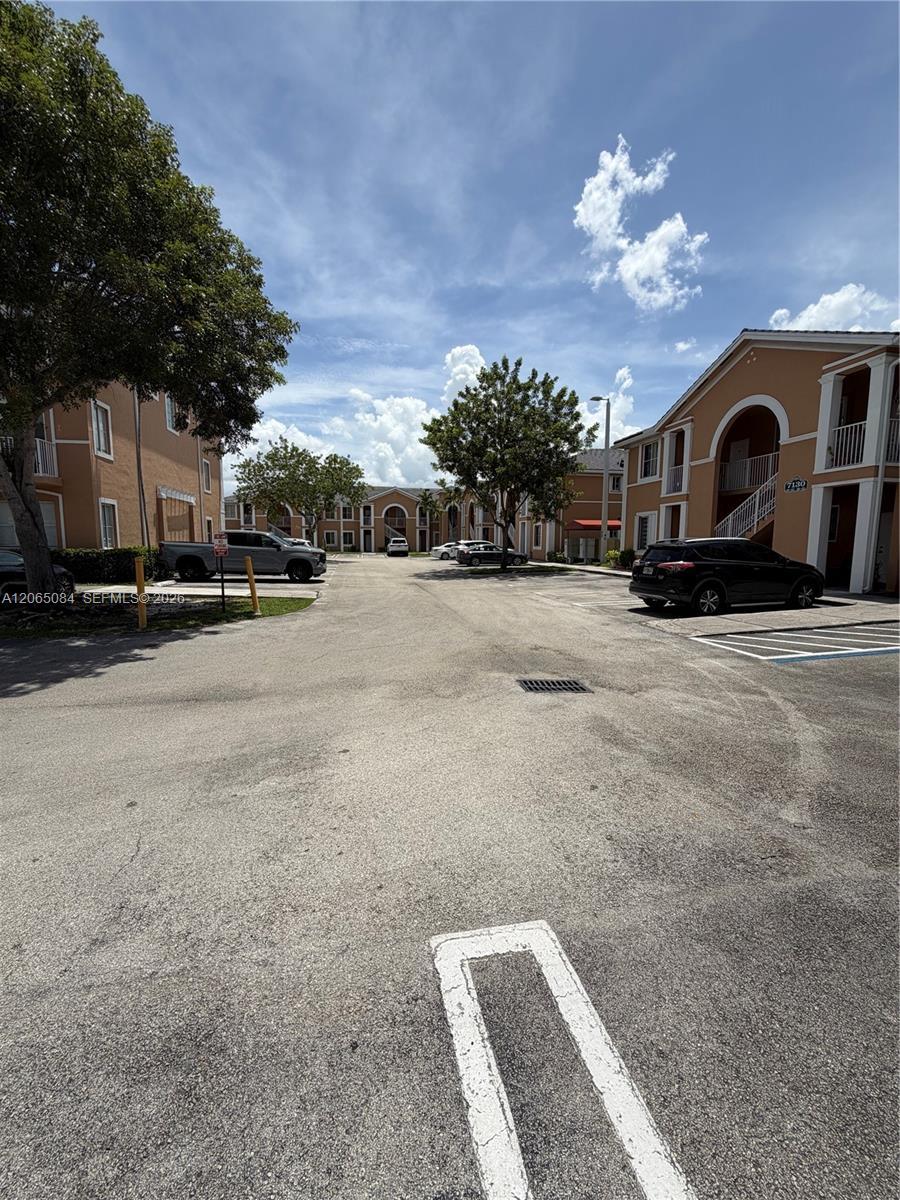 7130 NW 177th St # 8, Hialeah FL 33015 photo 3