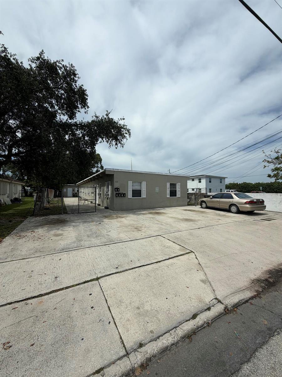 620 20th Street # 1, West Palm Beach FL 33407 photo 2