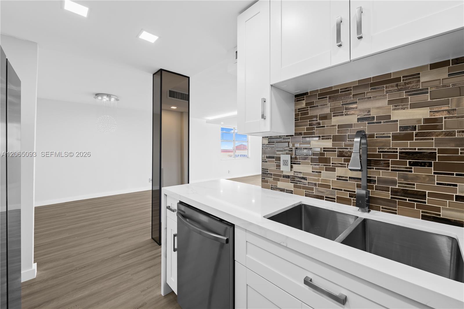 16710 NE 9th Ave # 802, North Miami Beach FL 33162 photo 4