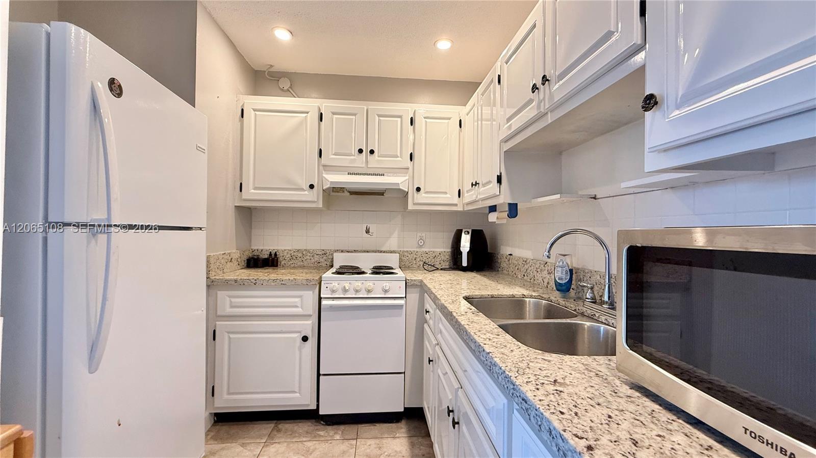 22 SE 3rd Ter # 31, Dania Beach FL 33004