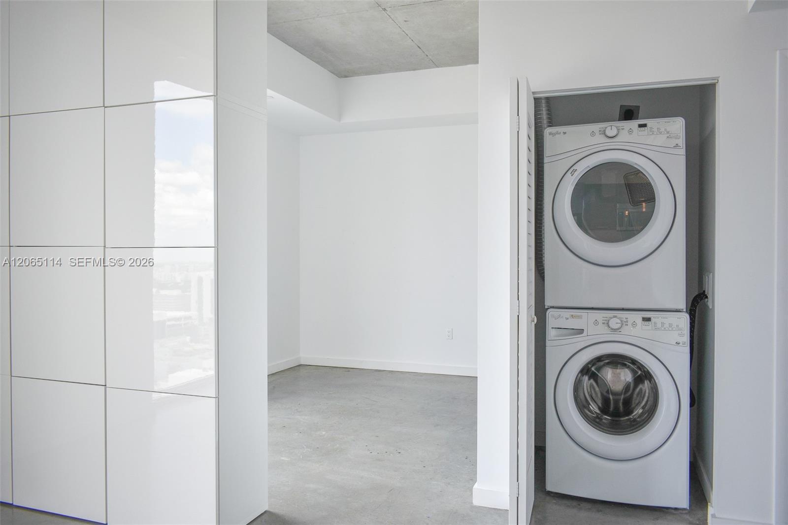 151 SE 1st St # 2808, Miami FL 33131 photo 4