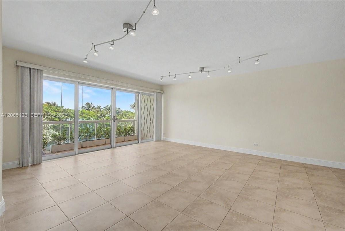 2451 Brickell Ave # 4F, Miami FL 33129 photo 3