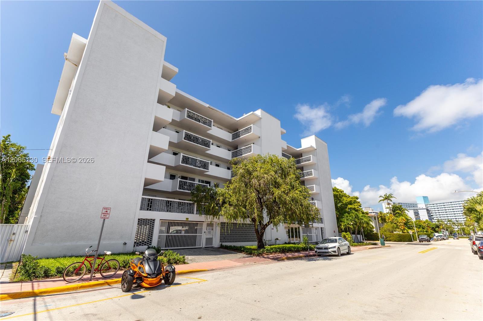 1030 9th St # 204, Miami Beach FL 33139 photo 4