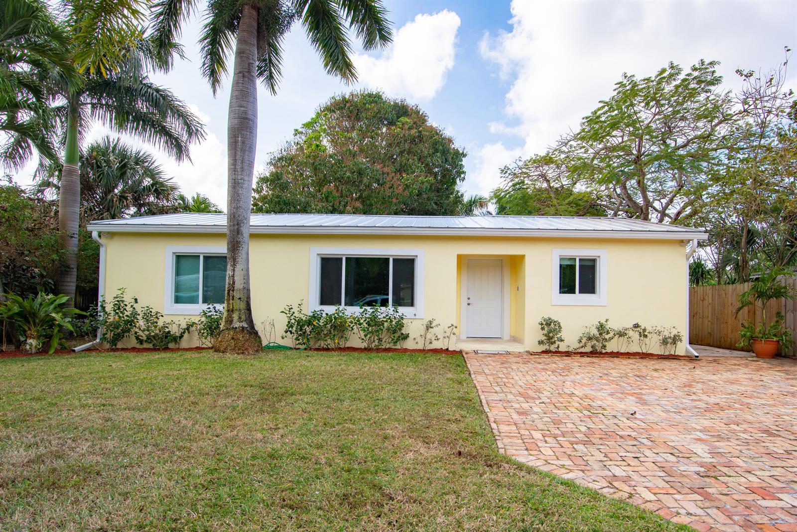 364 ORANGE Way, West Palm Beach FL 33405 photo 3