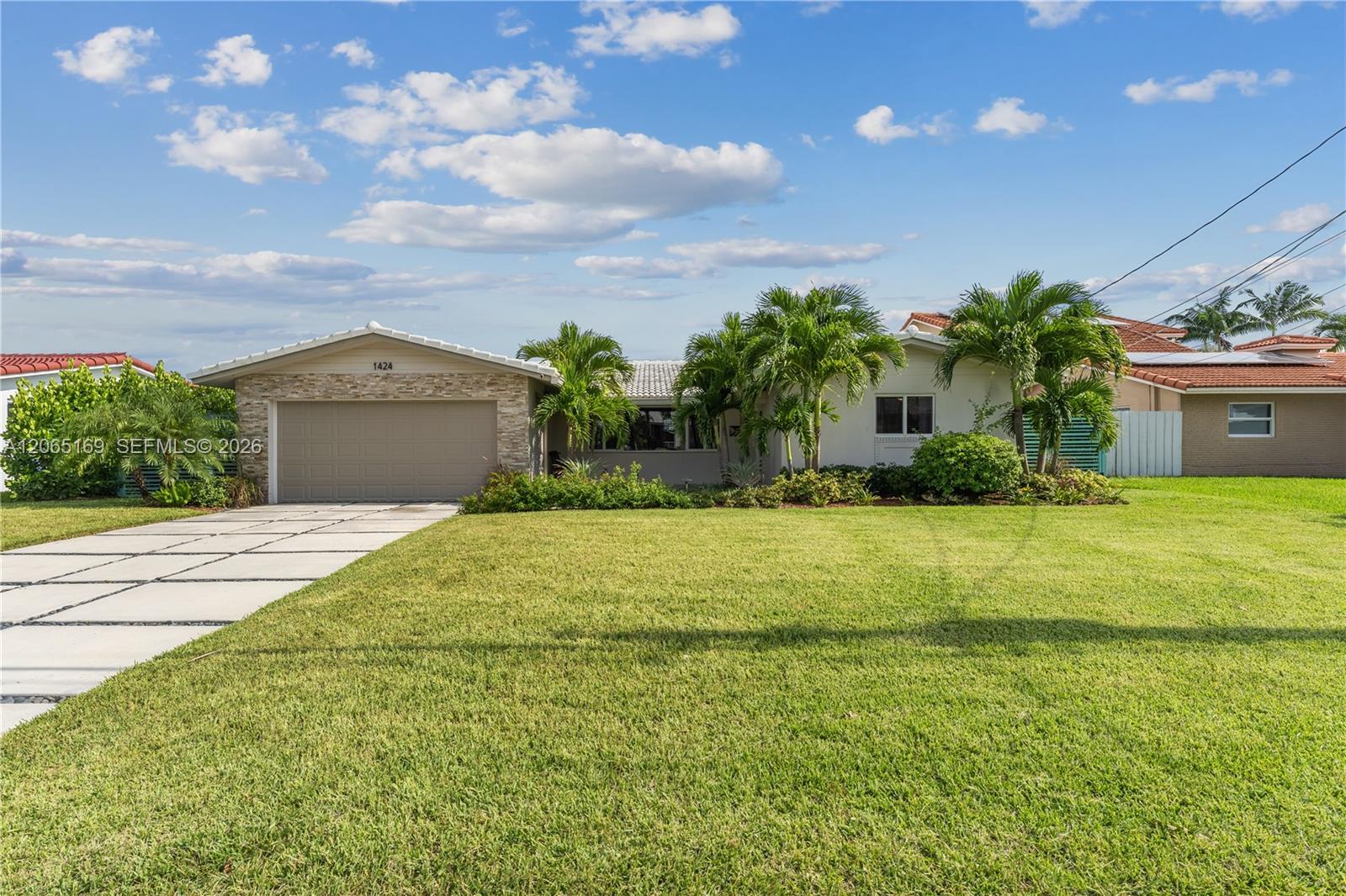 1424 NE 53rd Ct # 0, Fort Lauderdale FL 33334 photo 2