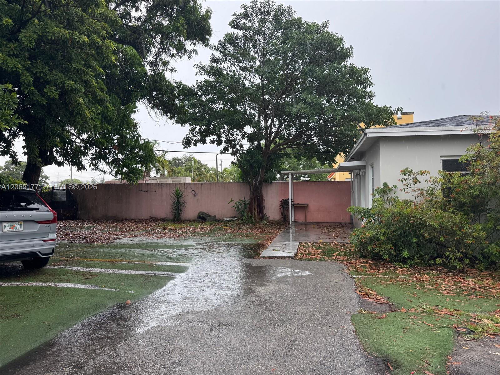2380 NW Flagler Ter # R, Miami FL 33125 photo 2