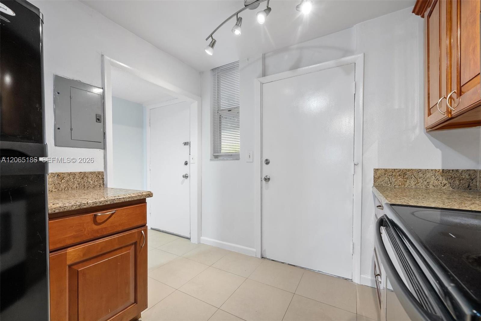 3660 NE 166th St # 307, North Miami Beach FL 33160 photo 2