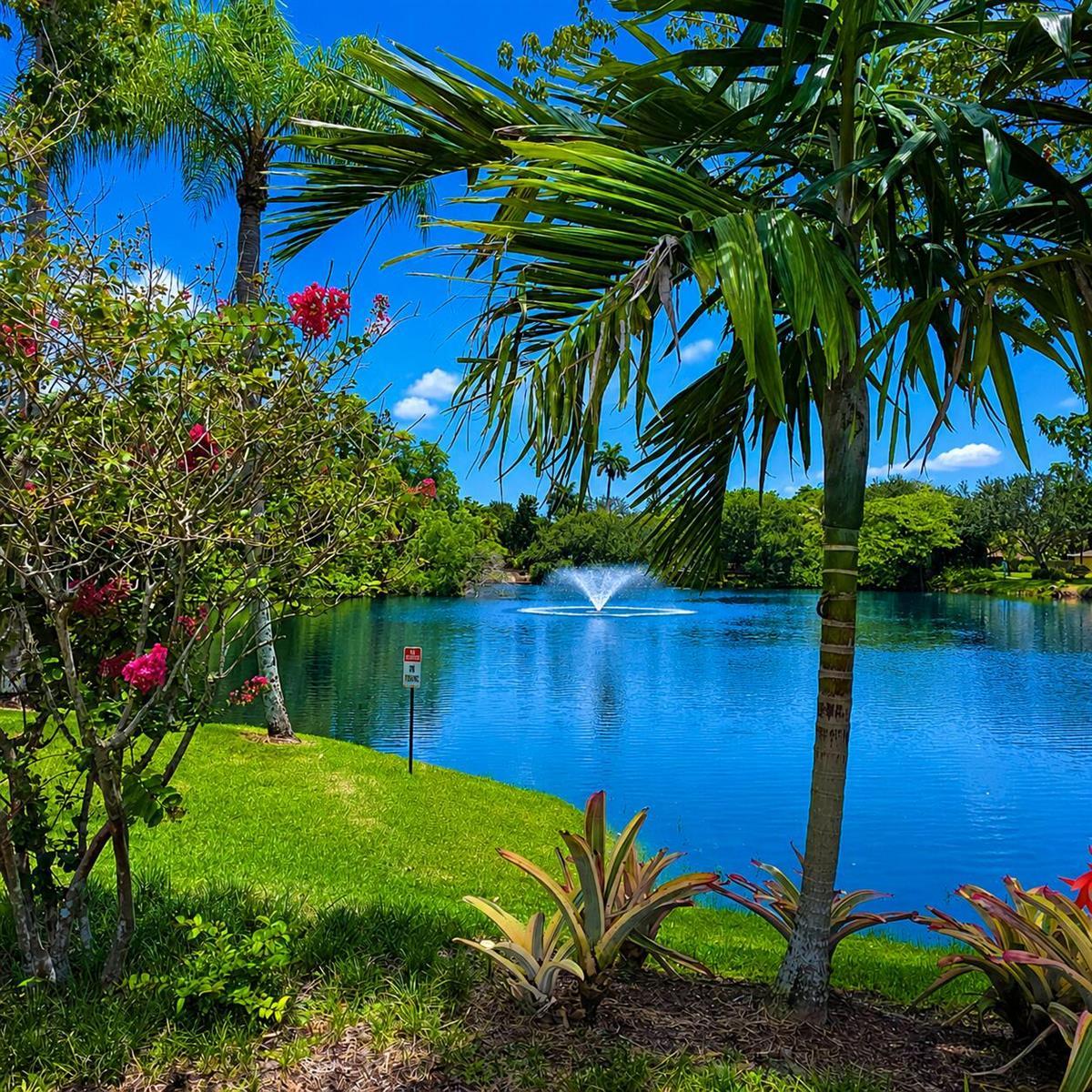 1966 Emilio Lane, West Palm Beach FL 33406 photo 4