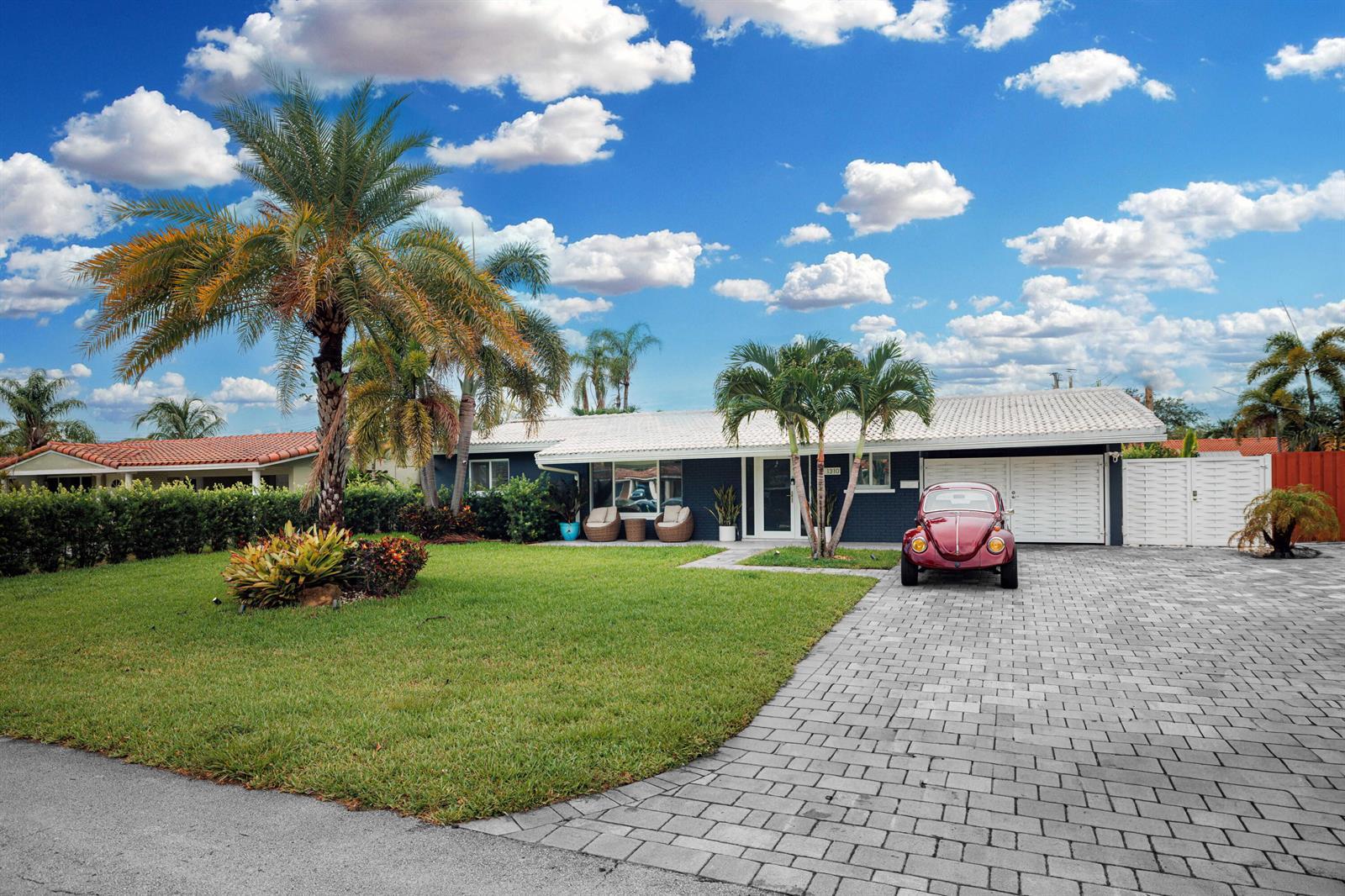 1310 NE 46TH Street, Oakland Park FL 33334 photo 3