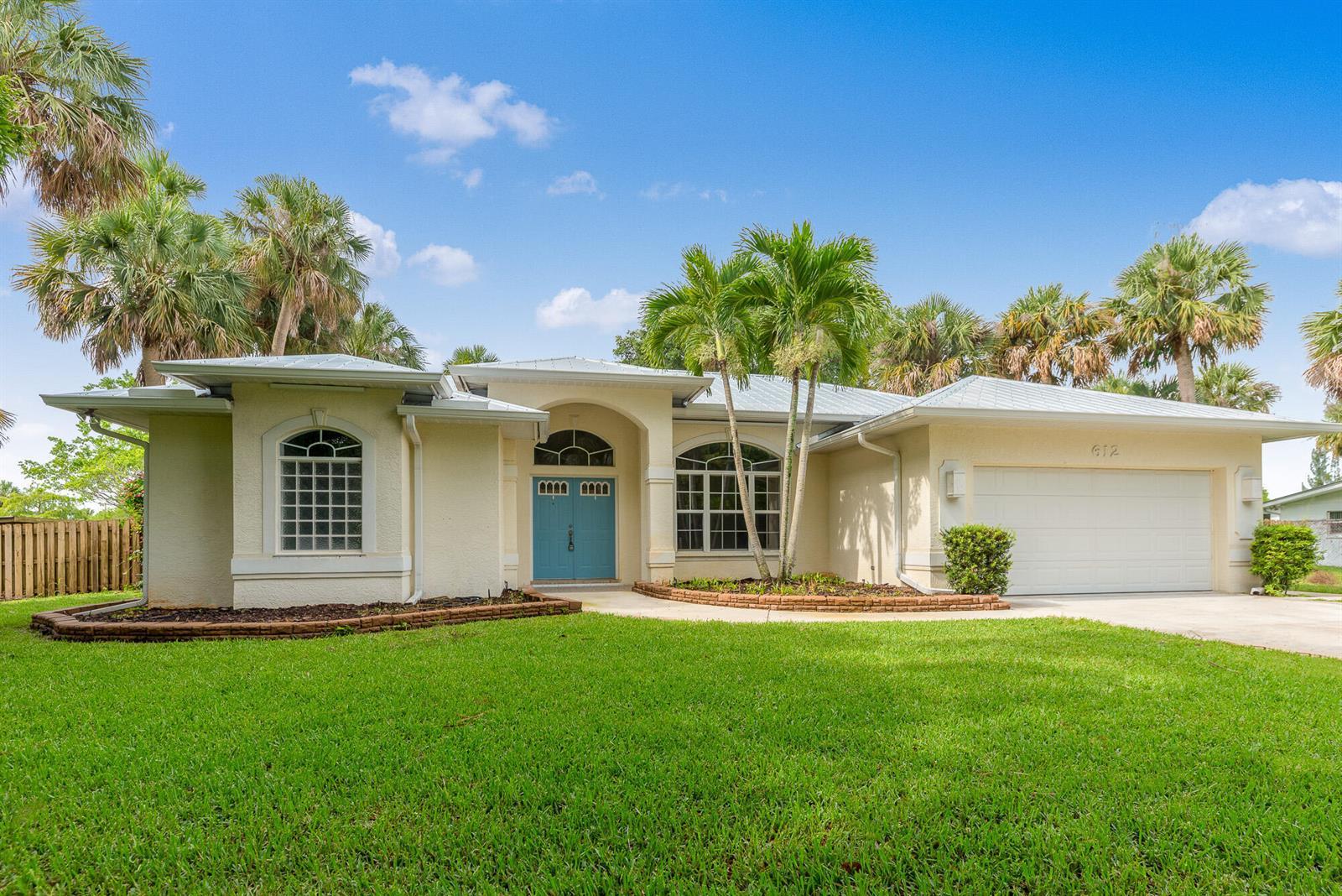 612 SE 6TH Street, Stuart FL 34994