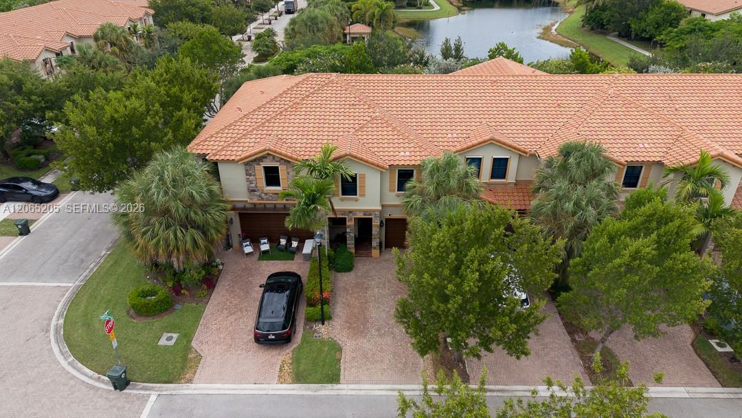 6943 Halton Park Ln, Coconut Creek FL 33073 photo 3