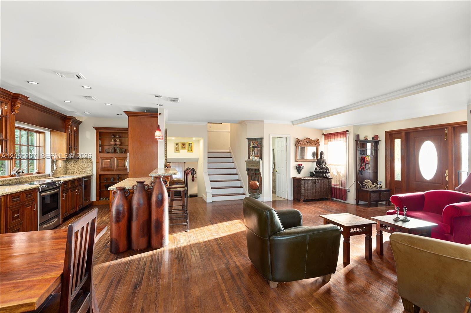 6315 Maynada St, Coral Gables FL 33146 photo 5