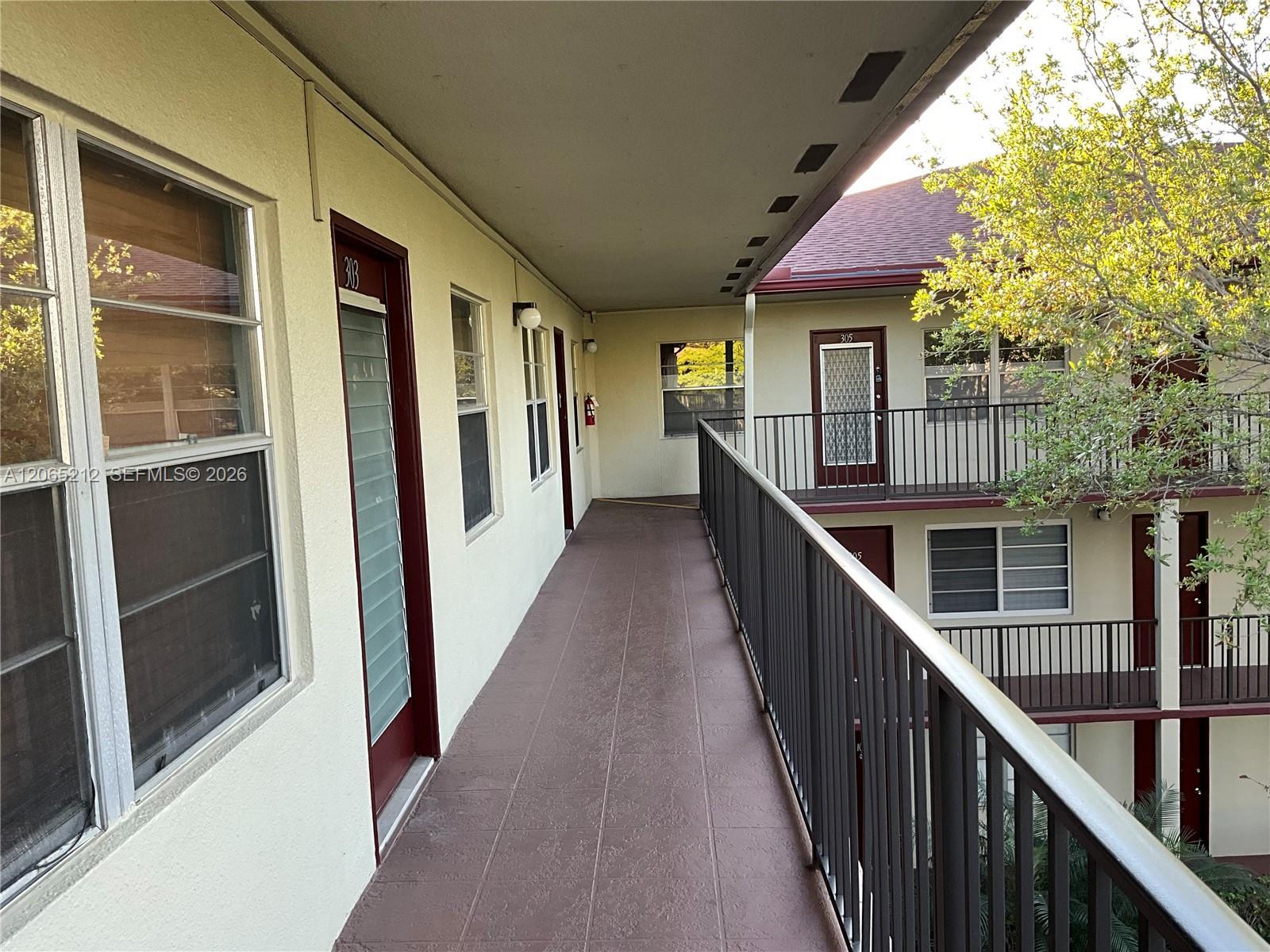 150 SW 134th Way # 304R, Pembroke Pines FL 33027 photo 3