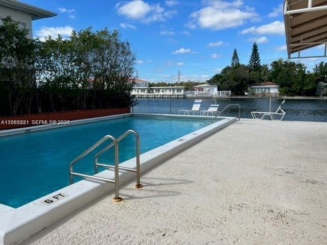 7900 Tatum Waterway Dr # 201, Miami Beach FL 33141