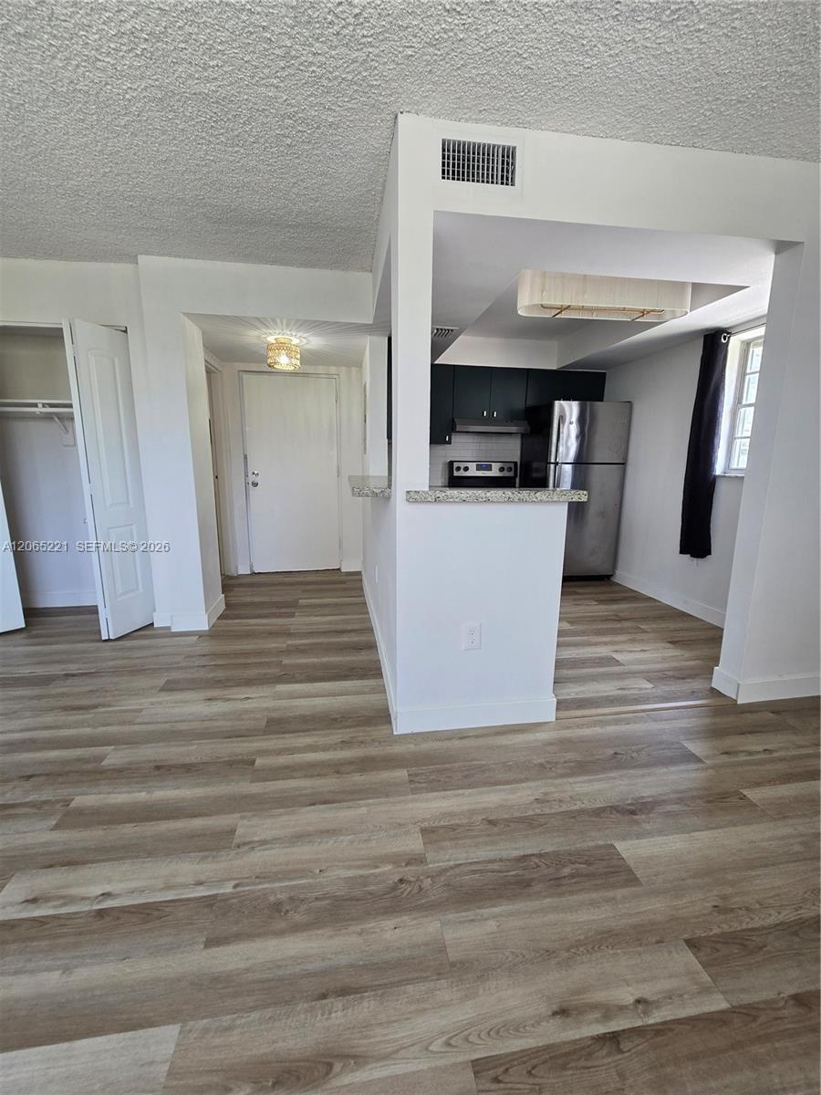 7900 Tatum Waterway Dr # 201, Miami Beach FL 33141 photo 4