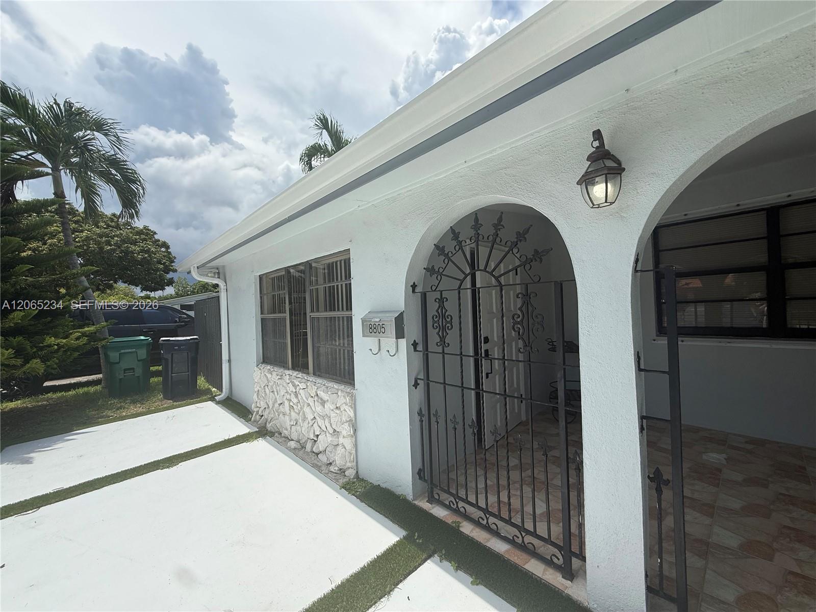 8805 SW 43rd Ter # 0, Miami FL 33165