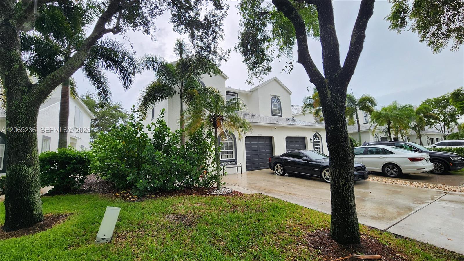 10702 Pelican Dr, Wellington FL 33414 photo 2