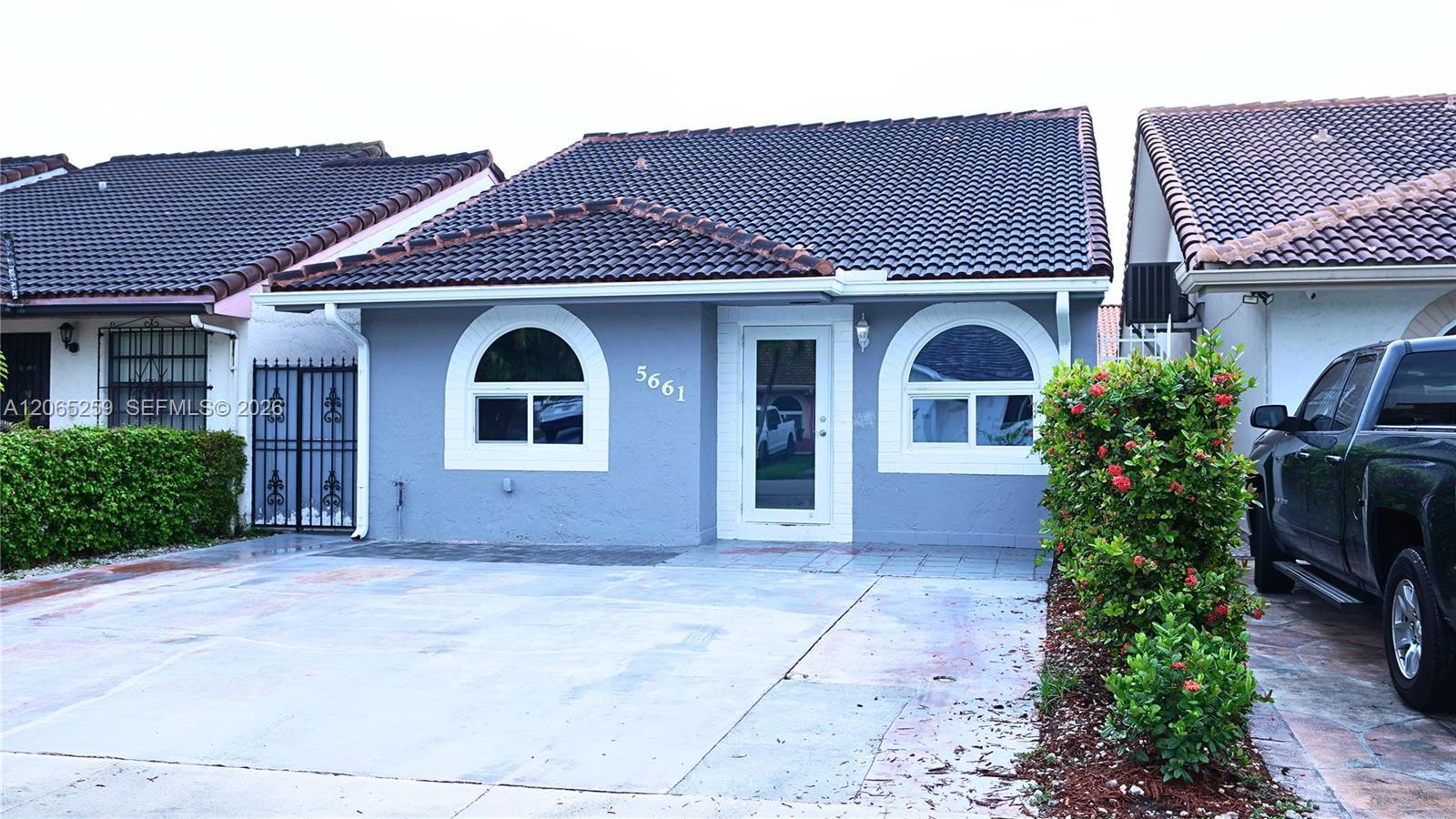 5661 W 21st Ave # 5661, Hialeah FL 33016 photo 2