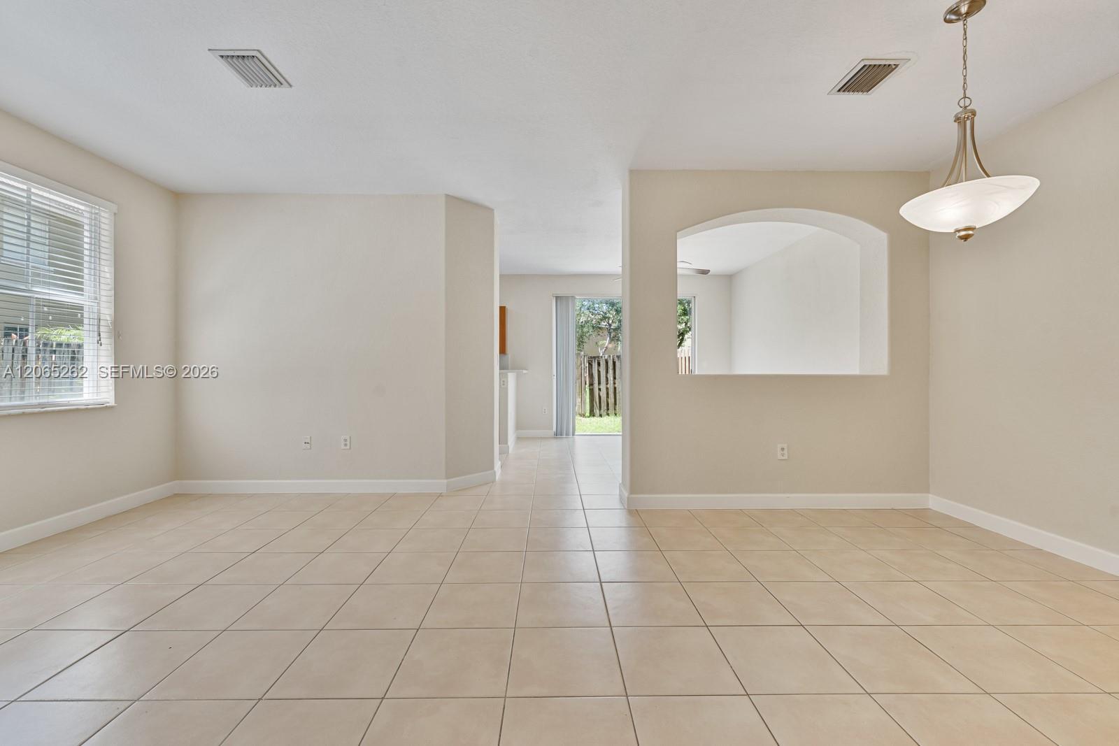 2531 SE 15th Ct, Homestead FL 33035 photo 4