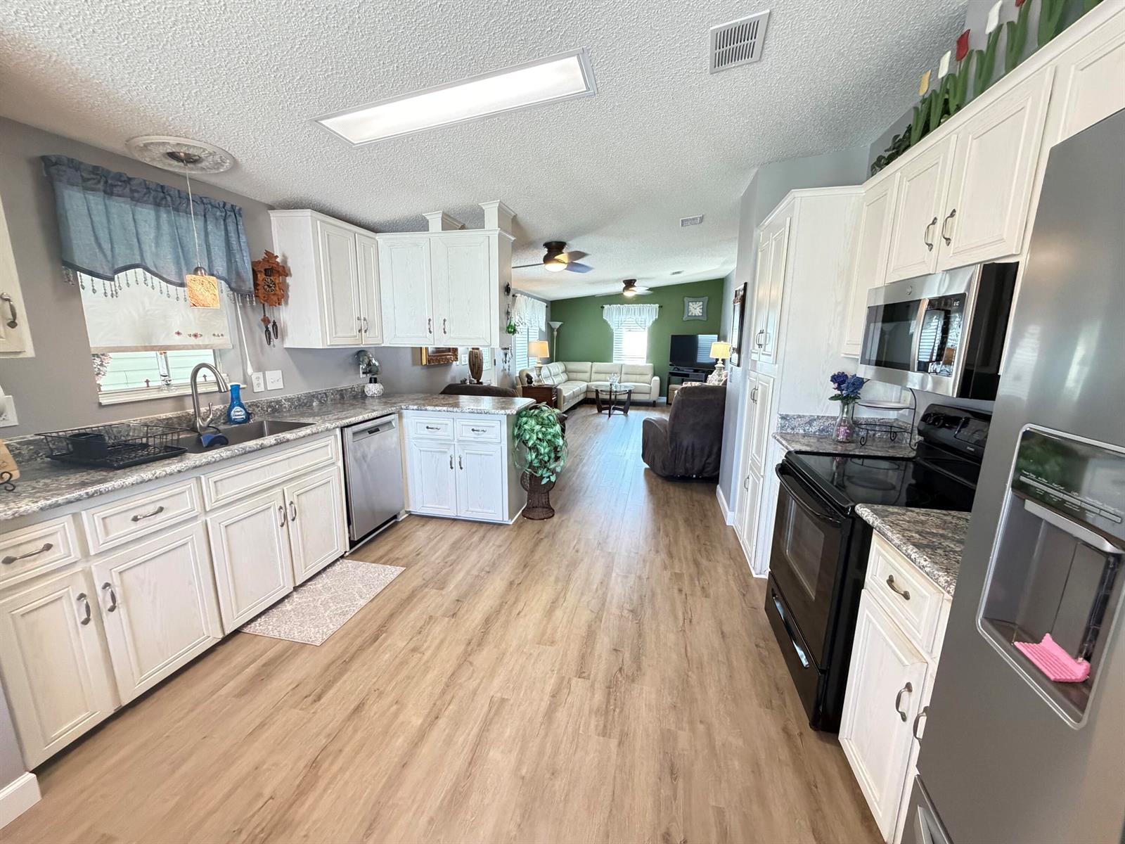 8181 14TH HOLE Drive, Port St. Lucie FL 34952 photo 5