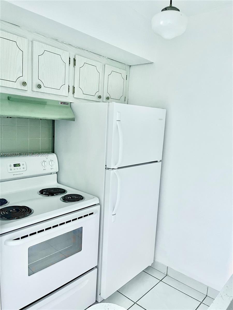 2145 Pierce St # 421, Hollywood FL 33020 photo 3