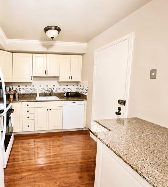 600 Three Islands Blvd # 1107, Hallandale Beach FL 33009 photo 4