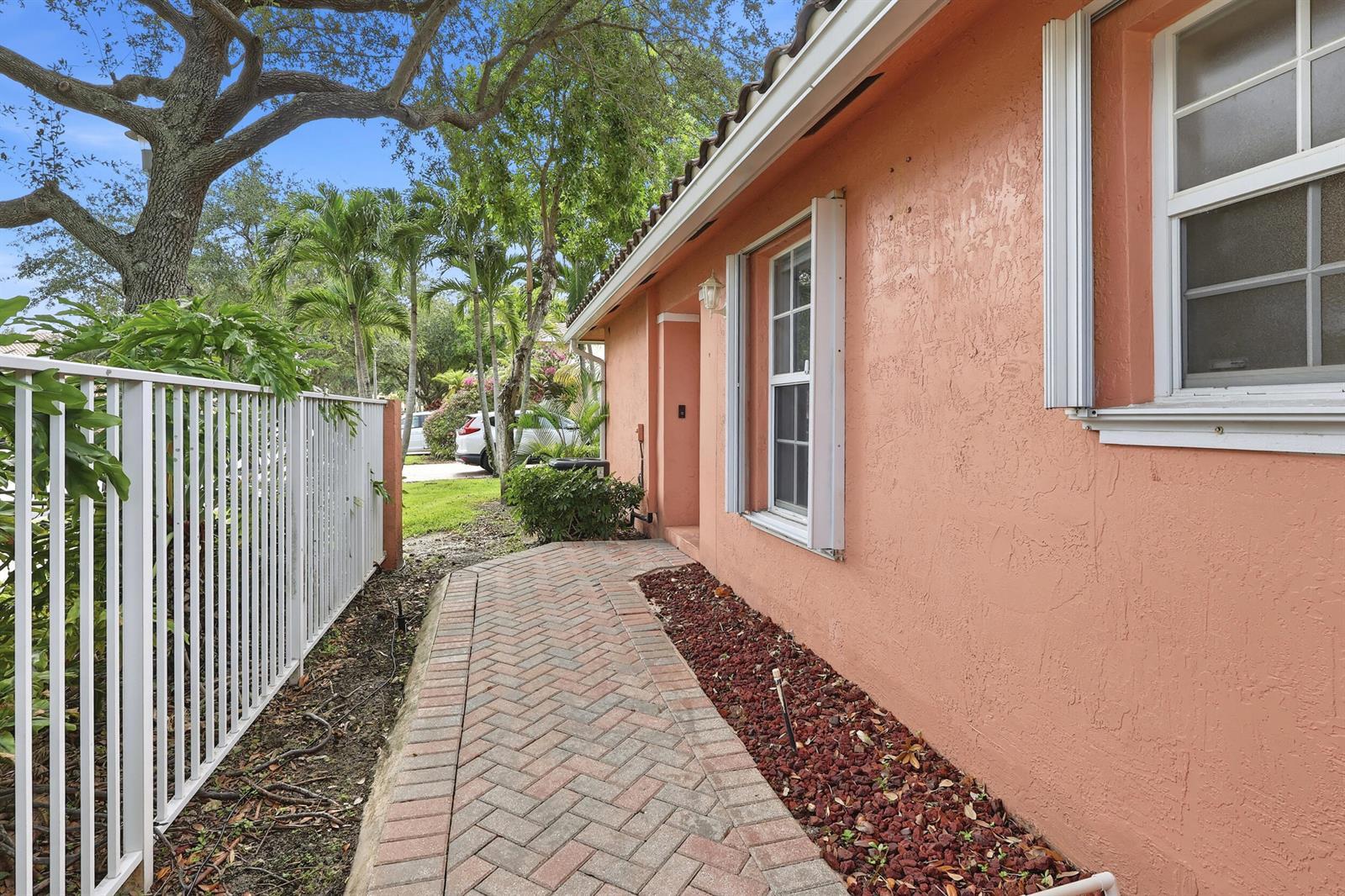 3990 NW 91ST Terrace, Sunrise FL 33351 photo 4