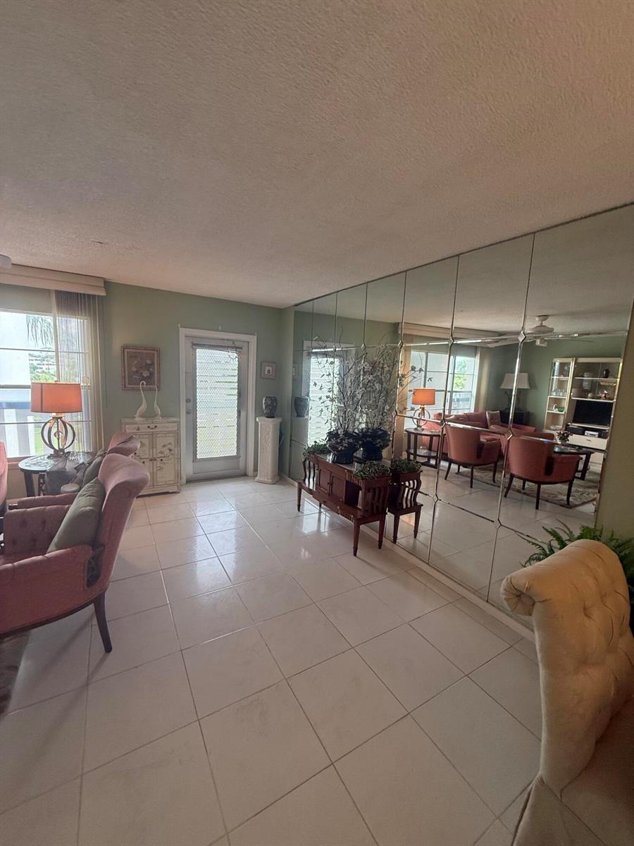 407 GREENBRIER A, West Palm Beach FL 33417 photo 3