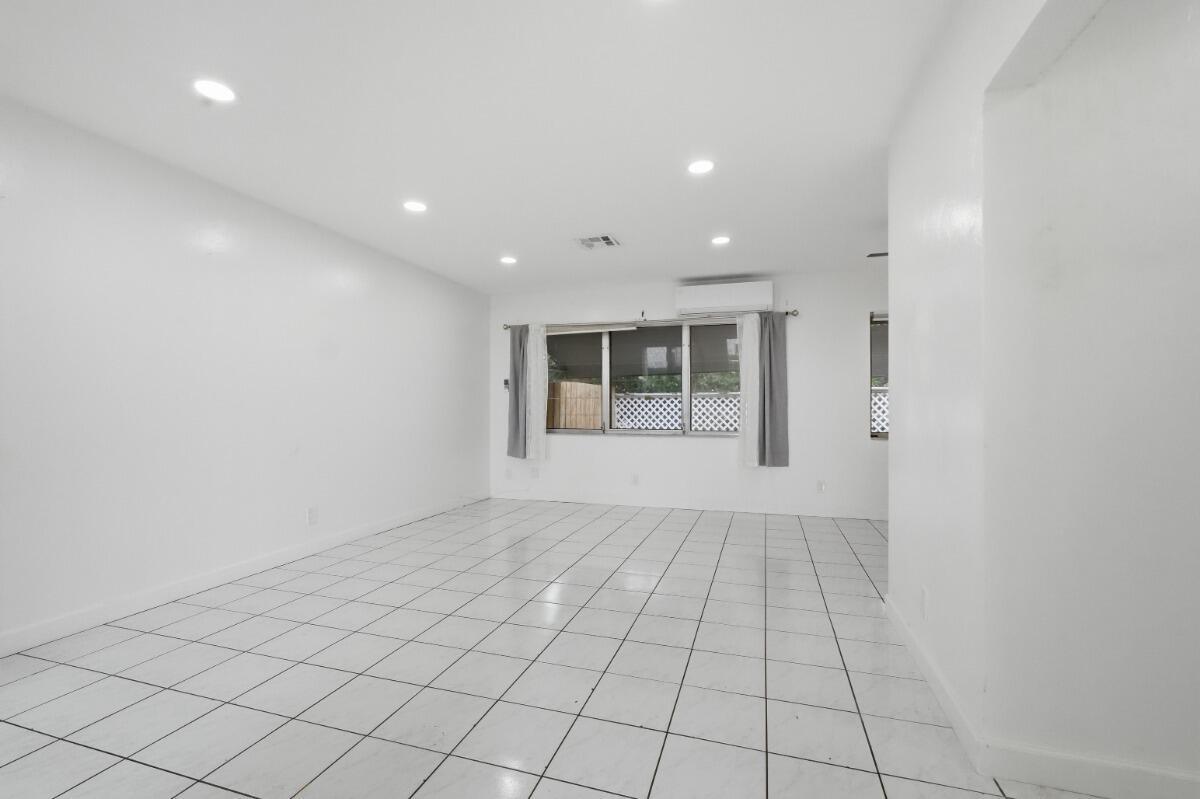 1201 N VICTORIA PARK Road # 1203, Fort Lauderdale FL 33304 photo 3