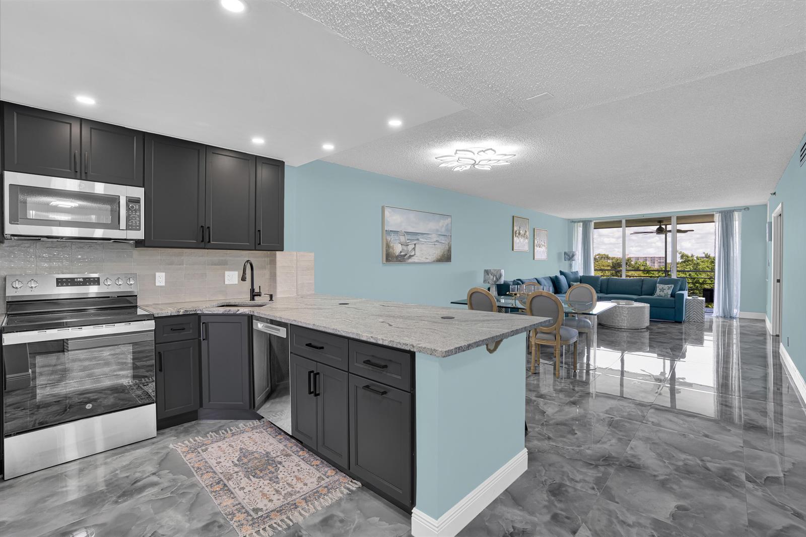 4015 W PALM AIRE Drive # 704, Pompano Beach FL 33069 photo 5