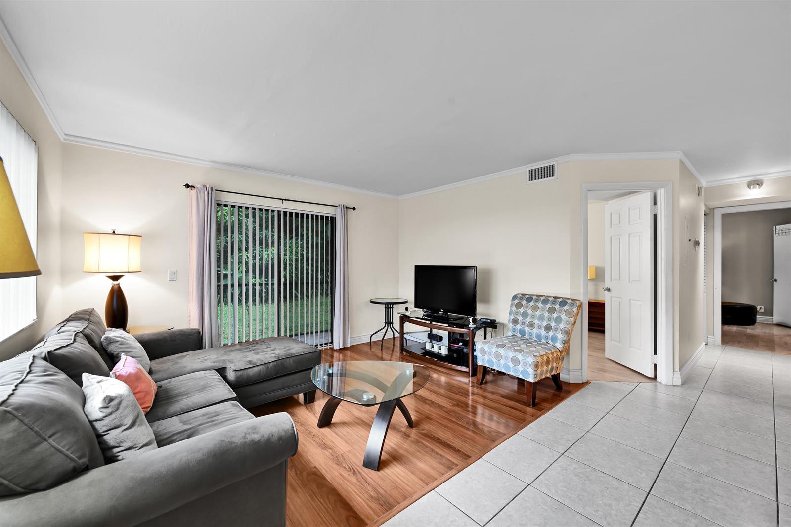 522 Trace Circle # 102, Deerfield Beach FL 33441 photo 2