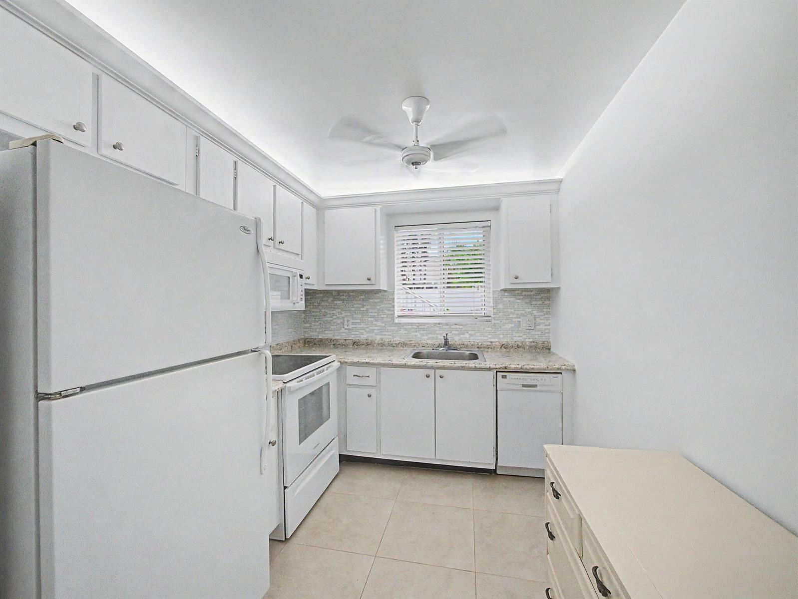 3 Westwood Avenue # 101E, Tequesta FL 33469 photo 5