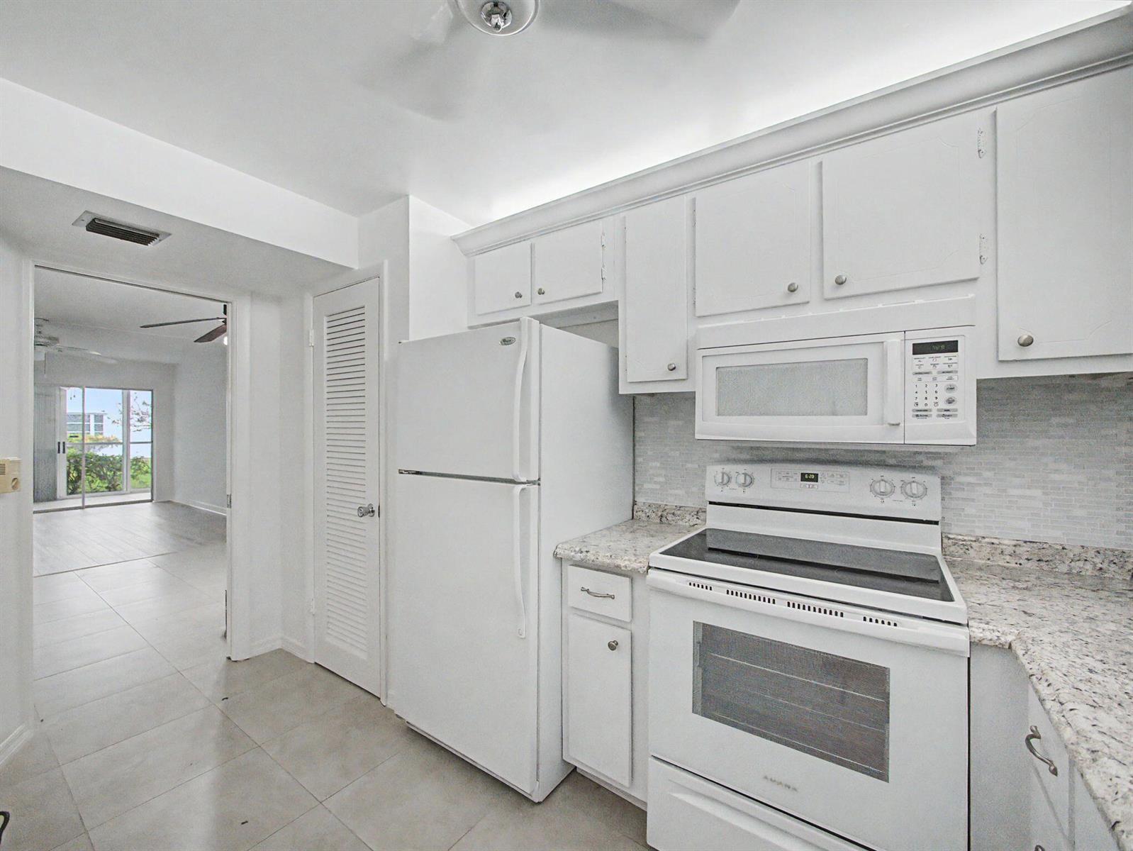 3 Westwood Avenue # 101E, Tequesta FL 33469 photo 4