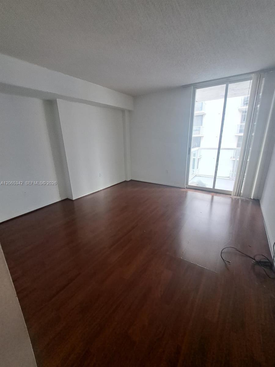 5091 NW 7th St # 1007, Miami FL 33126 photo 5