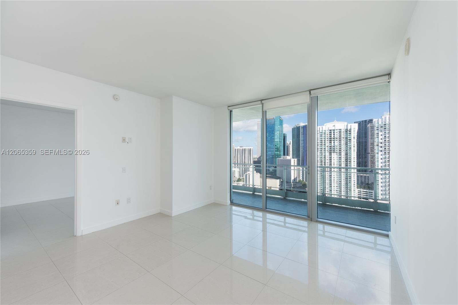 92 SW 3rd Street # 2812, Miami FL 33130 photo 3