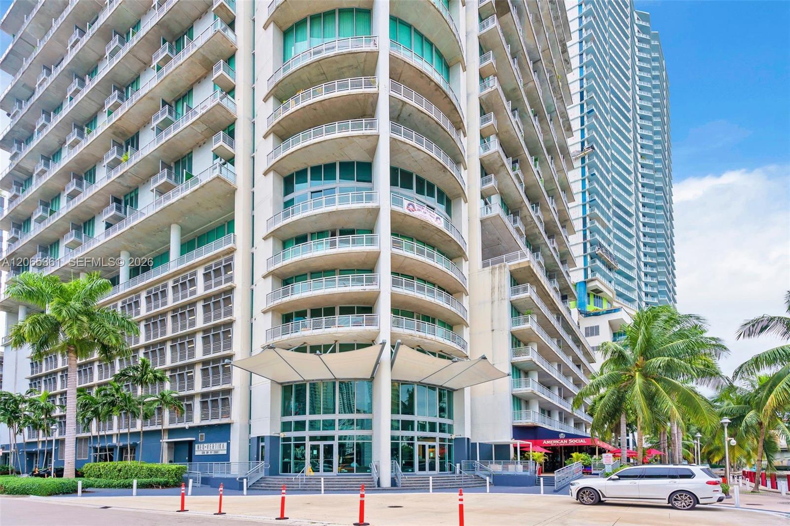 690 SW 1st Ct # 2507, Miami FL 33130 photo 2