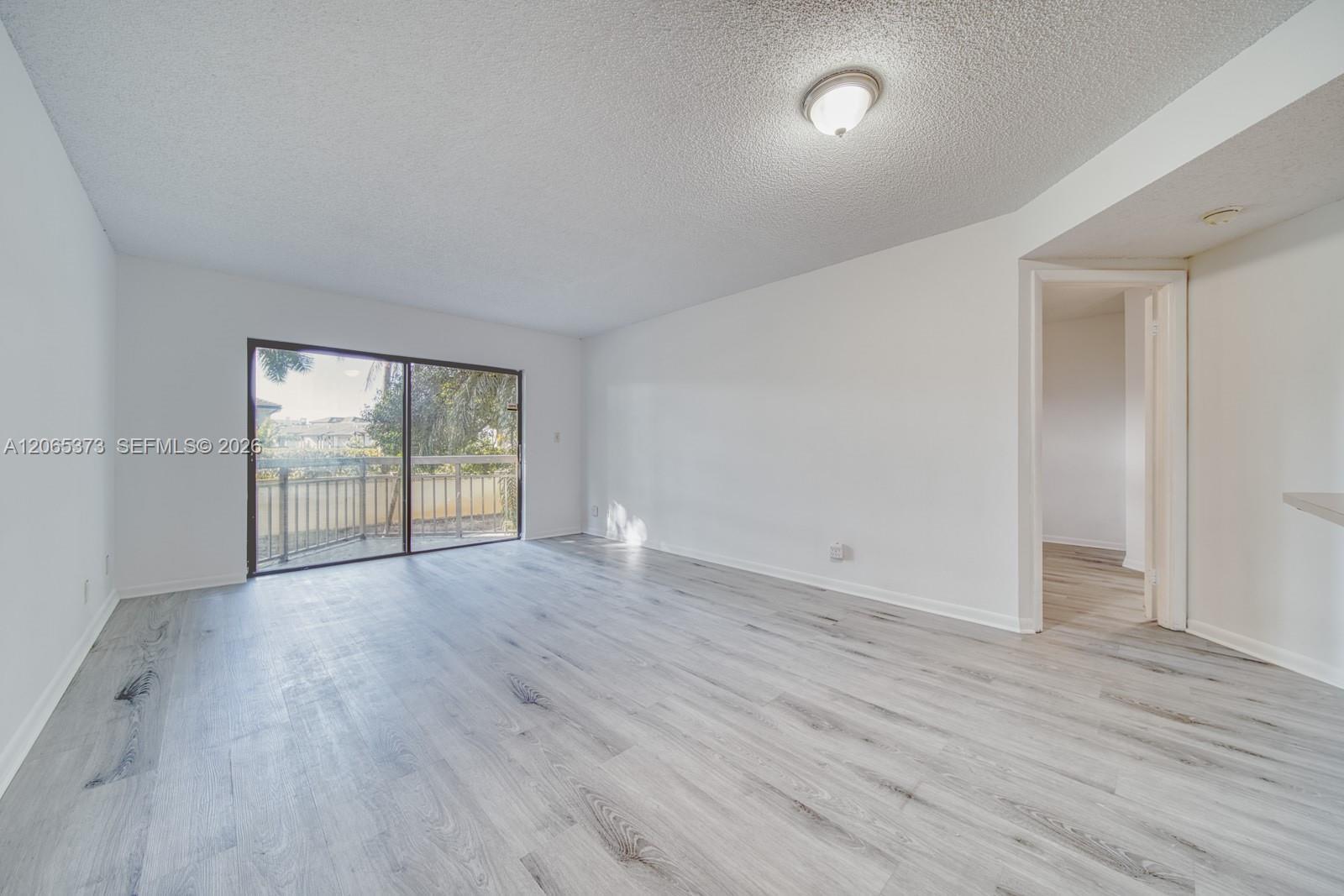 8290 Lake Dr # 236, Doral FL 33166