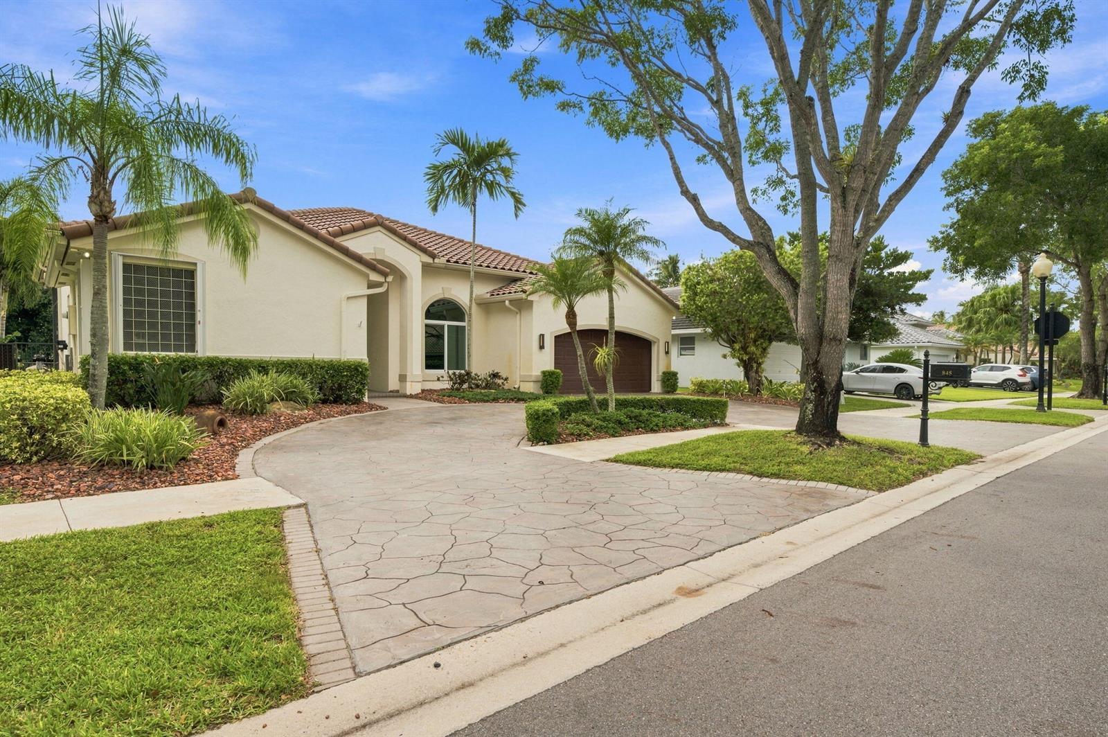 845 Bayside Lane, Weston FL 33326