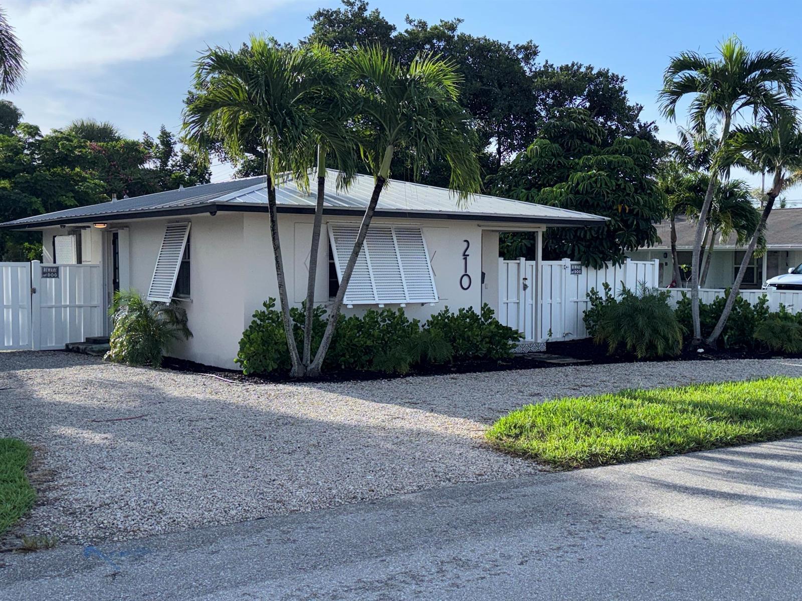 210 SE 1st Street, Boynton Beach FL 33435