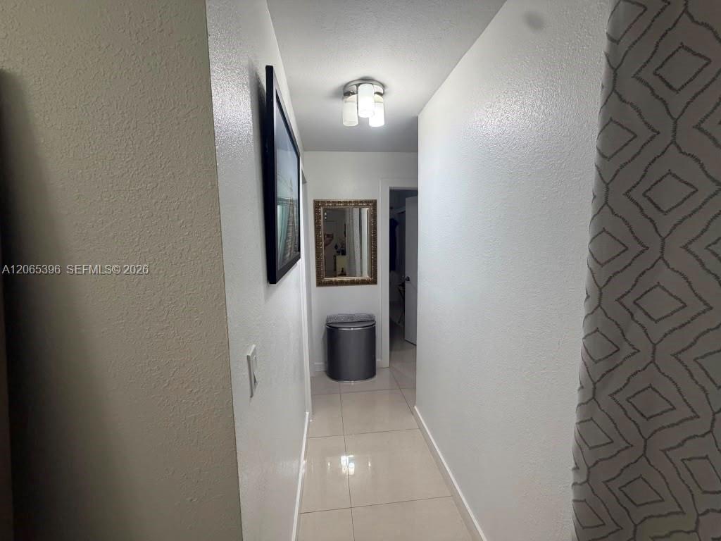 19631 NW 57th Pl, Hialeah FL 33015 photo 5