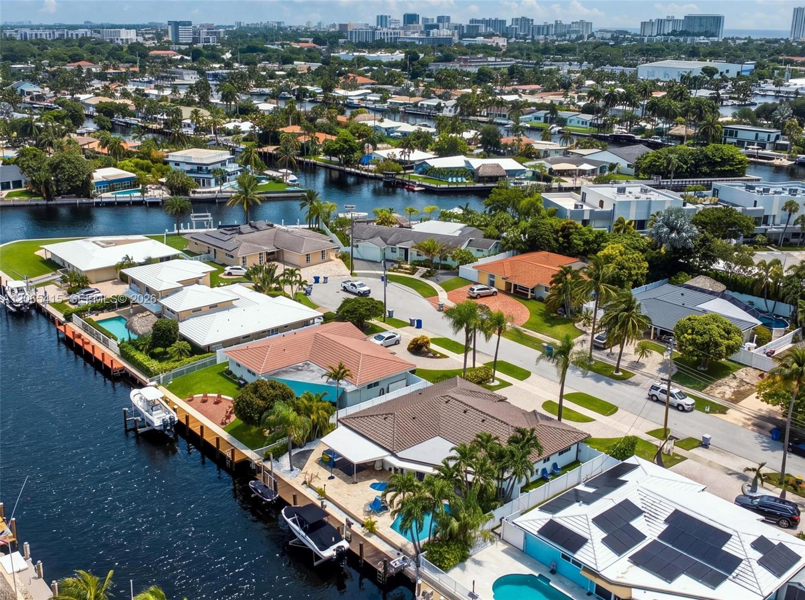 491 SE 10th Ave, Pompano Beach FL 33060 photo 2