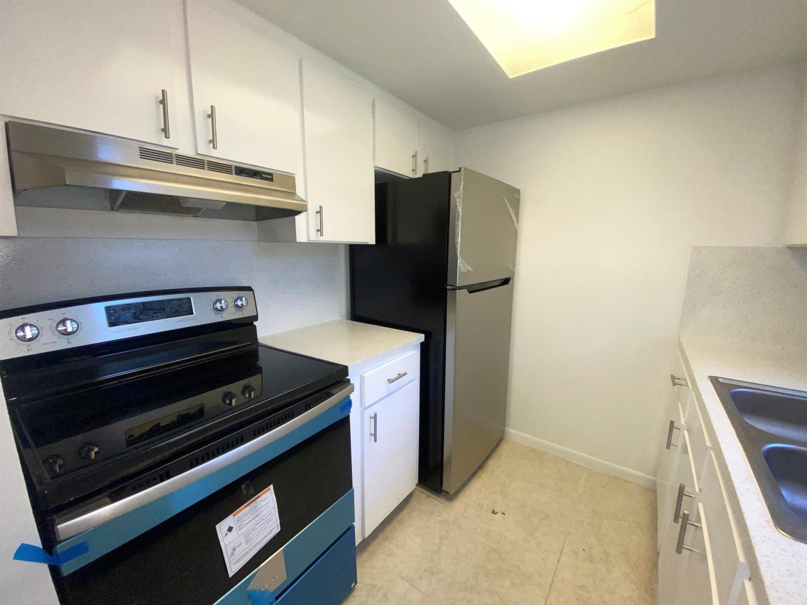 221 SE 3rd Avenue # 6, Boynton Beach FL 33435 photo 2