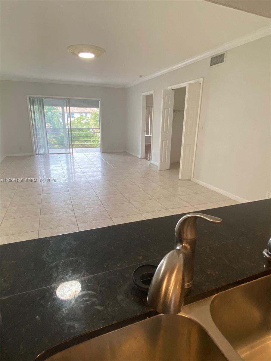4291 NW 9th Ave # 202, Deerfield Beach FL 33064 photo 3