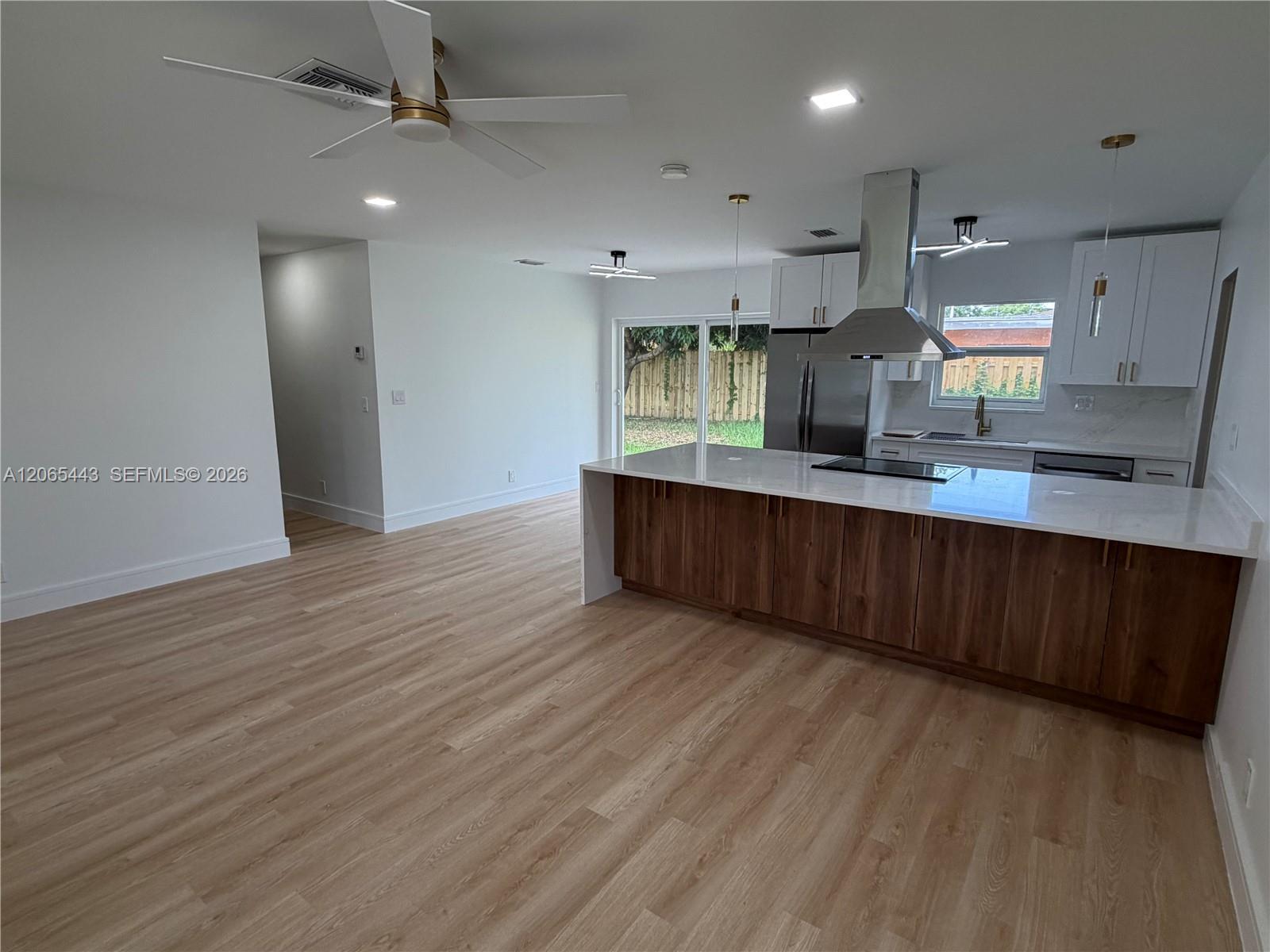110 NE 17th Ct, Pompano Beach FL 33060 photo 5