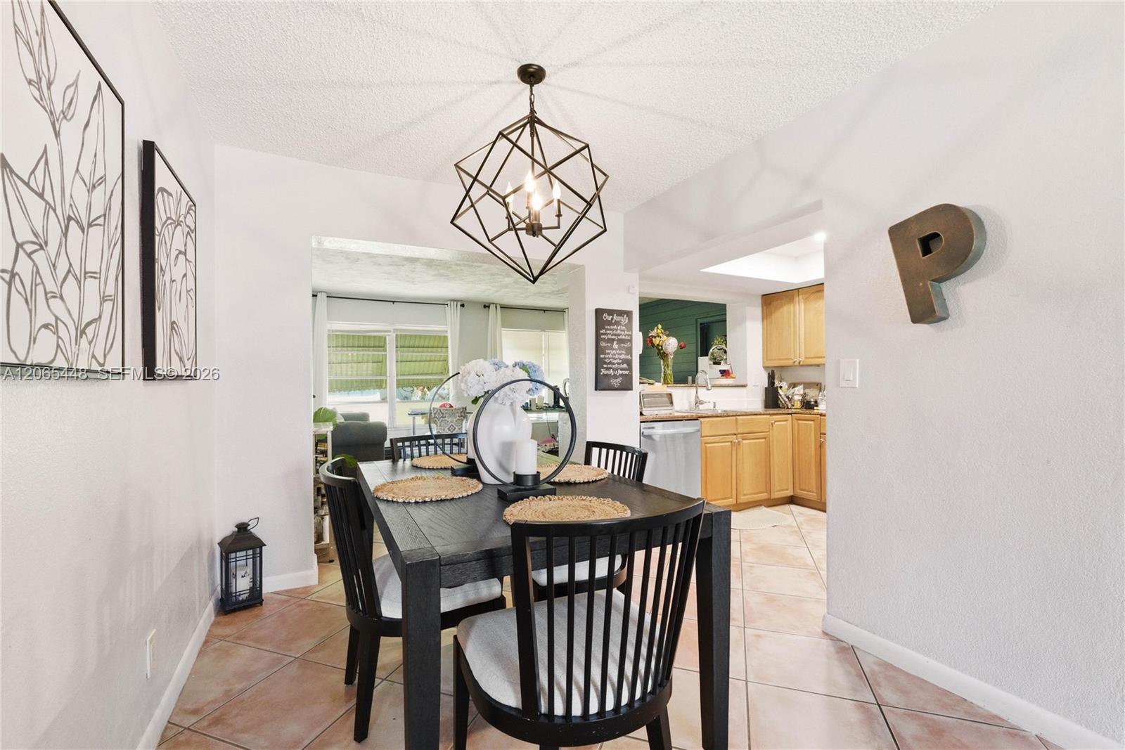4916 NW 55th Ct, Tamarac FL 33319 photo 4