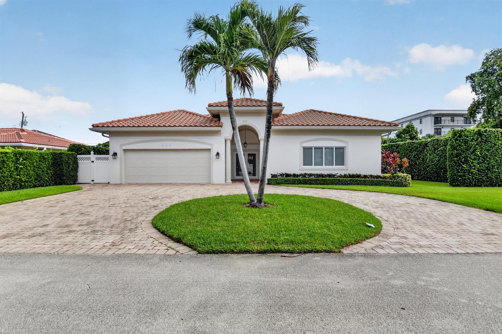 899 Granada Drive, Boca Raton FL 33432