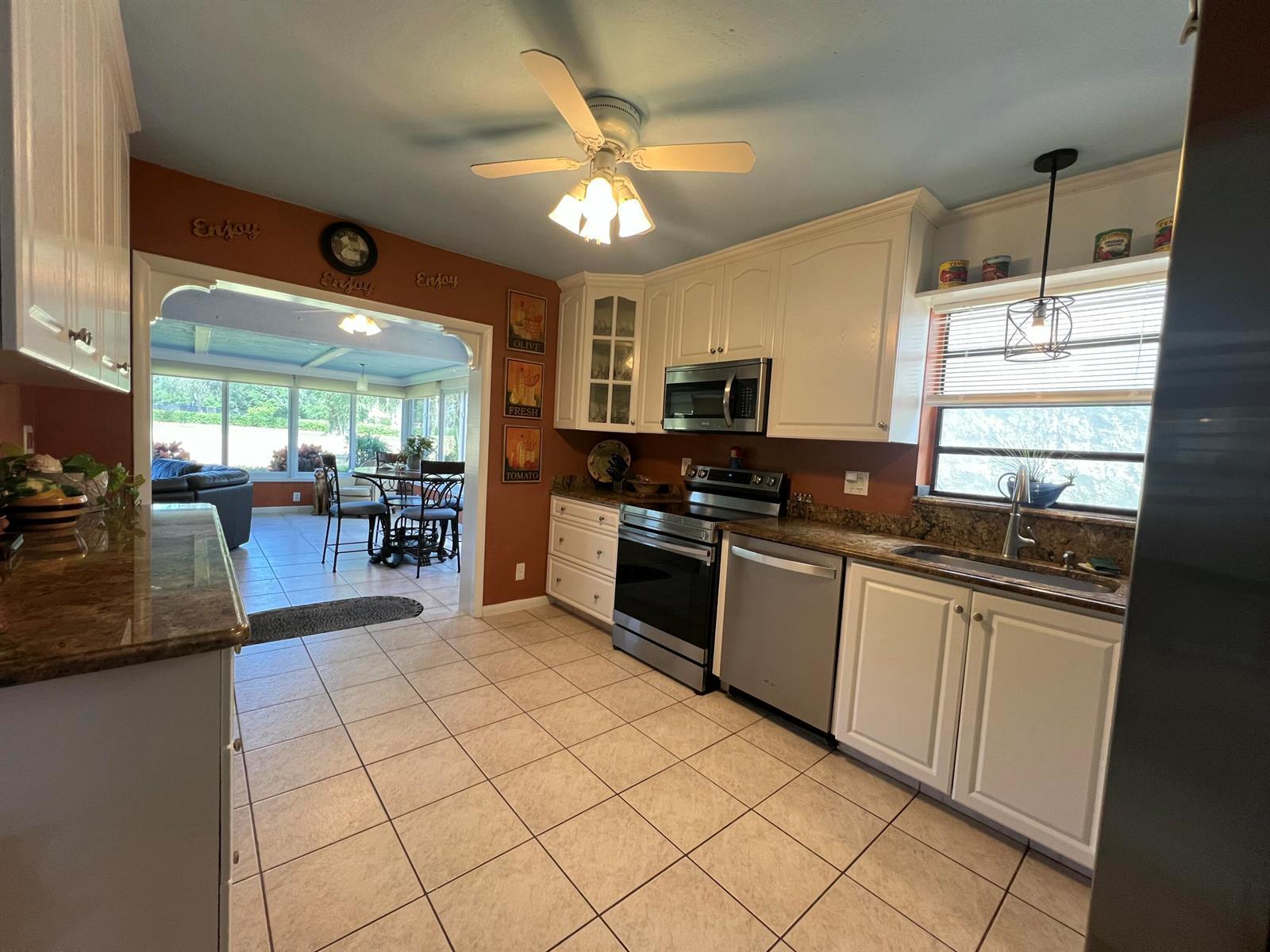 12244 COUNTRY GREENS Boulevard, Boynton Beach FL 33437 photo 4