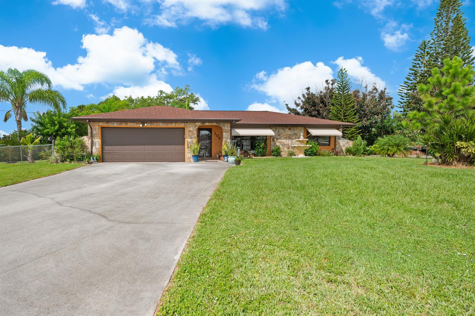 104 W ALDEA Street, Port St. Lucie FL 34952 photo 2