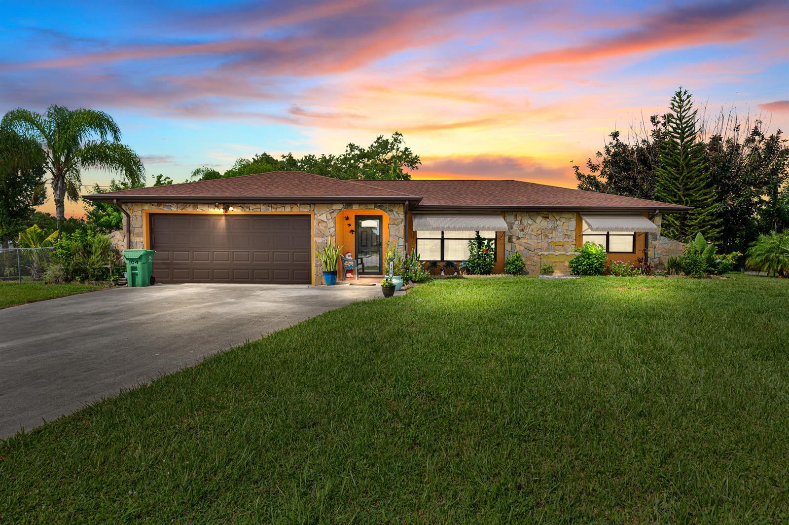 104 W ALDEA Street, Port St. Lucie FL 34952